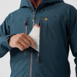 FJÄLLRÄVEN BERGTAGEN ECO-SHELL JACKET M Herren - Hardshelljacke -Fjällräven Outdoor Günstiges Geschäft 5637863673 k bergtagen ecoshell jacket m fjaellraeven 20