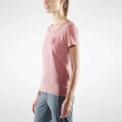 FJÄLLRÄVEN 1960 LOGO T-SHIRT W Damen - T-Shirt -Fjällräven Outdoor Günstiges Geschäft 5637912129 d 1960 logo tshirt w fjaellraeven 24